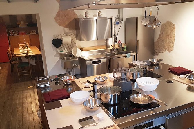 The Art of Making Pizza-Cooking Class in Unique Location with Italian Pizzachef - Price check: why $192.23 may be fair value