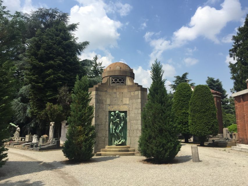 The Monumental Cemetery of Milan: Discover the Unexpected - Alessandro Manzoni and the power of a well-read burial site
