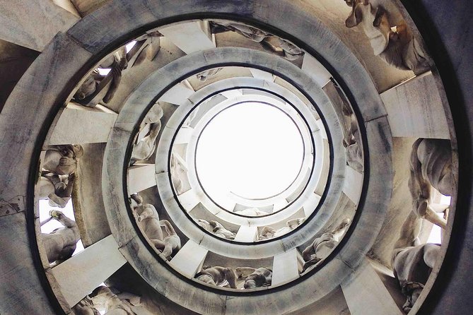 The Monumental Cemetery of Milan Guided Experience - Key highlights to look for