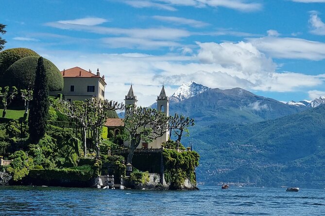 Tour aboard the iconic Bertram 31 Sedan on Lake Como - Meeting point and timing: Como pier, pickup option, and how to avoid stress