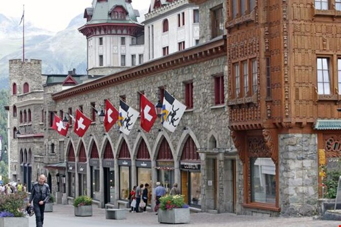 Tour Bernina Red Train And St Moritz from Milan - Bernina Red Train in 2nd class: what you get and what you trade off