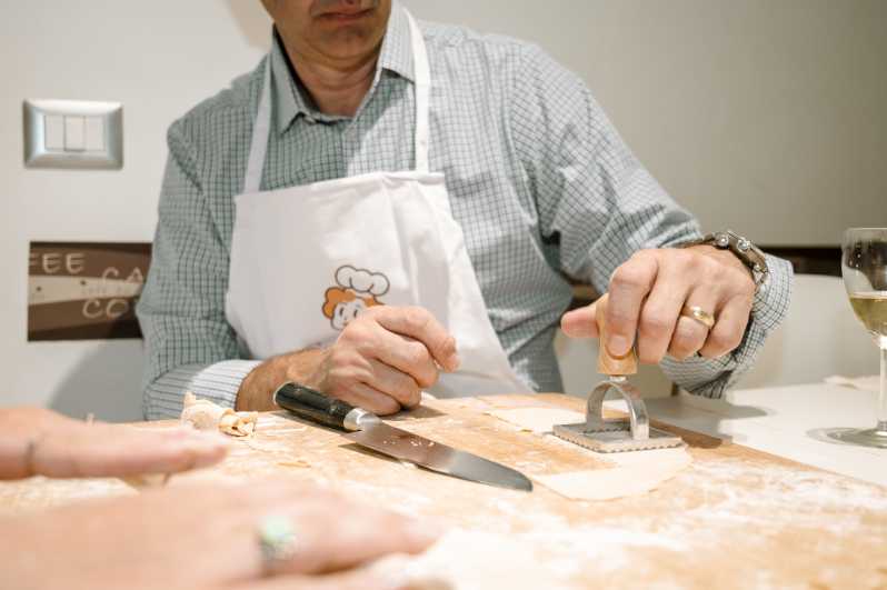 Varenna: Pasta & Tiramisu Cooking Class at a Local's Home - The aperitivo warm-up, prosecco and nibbles before the flour flies