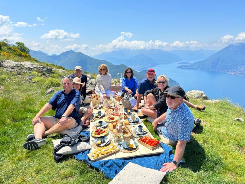 Varenna: Picnic Experience in the Italian Alps - From Piazza Martiri to the foothills: the start that sets the tone