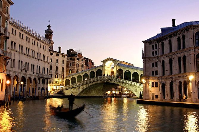 Venice Day Trip from Milan with Guided City Tour - Guide quality and staying together in a big crowd