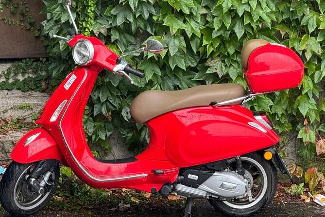 Vespa tour adventure on the lake - Ossuccio and Comacina Island: parking by the lake and optional swim