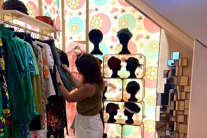 Vintage Shopping Tour in Milan - Why this Milan vintage route feels different than shopping alone