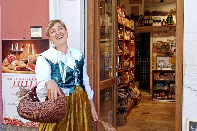 Walking Tour Varenna, the village and the craftsmen - Craftsmen along the way: why these stops change the mood