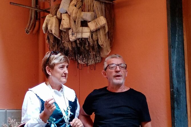 Walking Tour Varenna, the village and the craftsmen - Boat option: adding Lake Como time with the Lucia