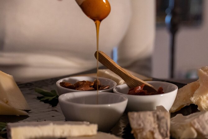 Wine Tasting Experience in Milan City Center - The three-wine tasting lesson (red, white, sparkling)